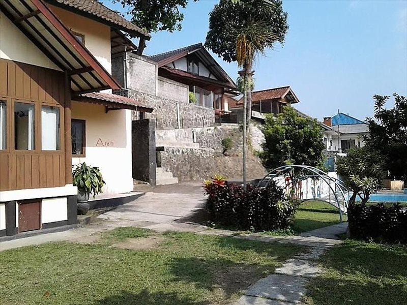Villa Tunas Alam Mutiara Puncak Εξωτερικό φωτογραφία