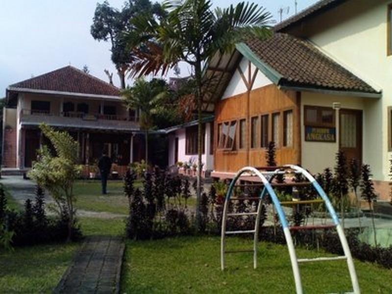 Villa Tunas Alam Mutiara Puncak Εξωτερικό φωτογραφία
