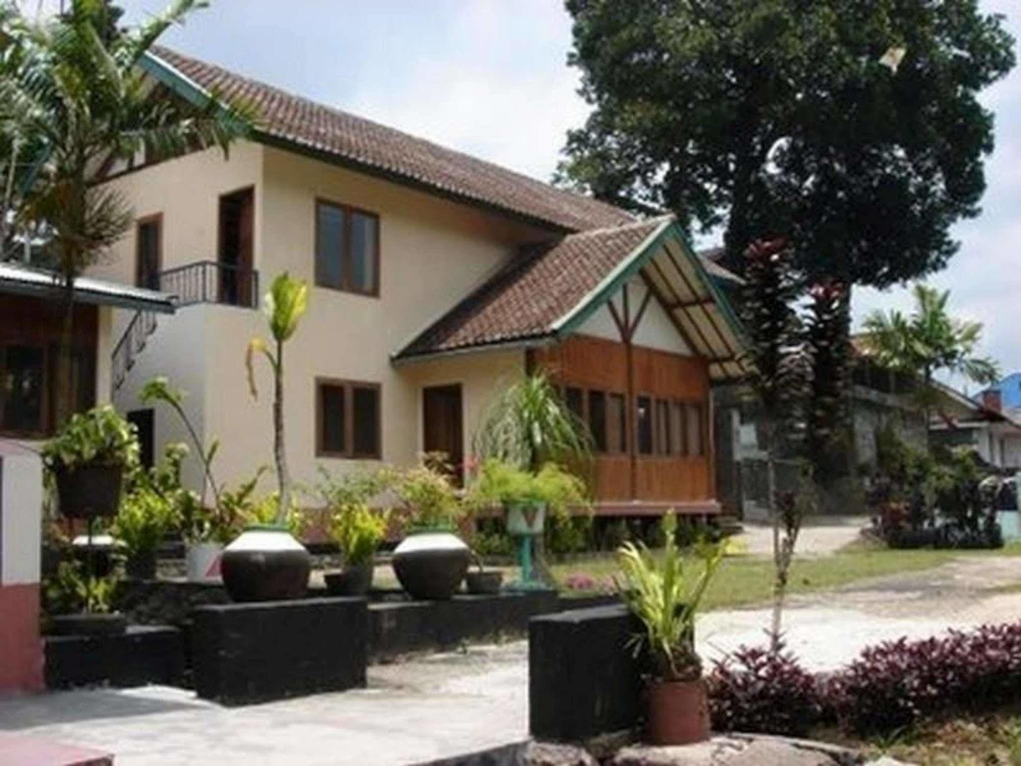 Villa Tunas Alam Mutiara Puncak Εξωτερικό φωτογραφία